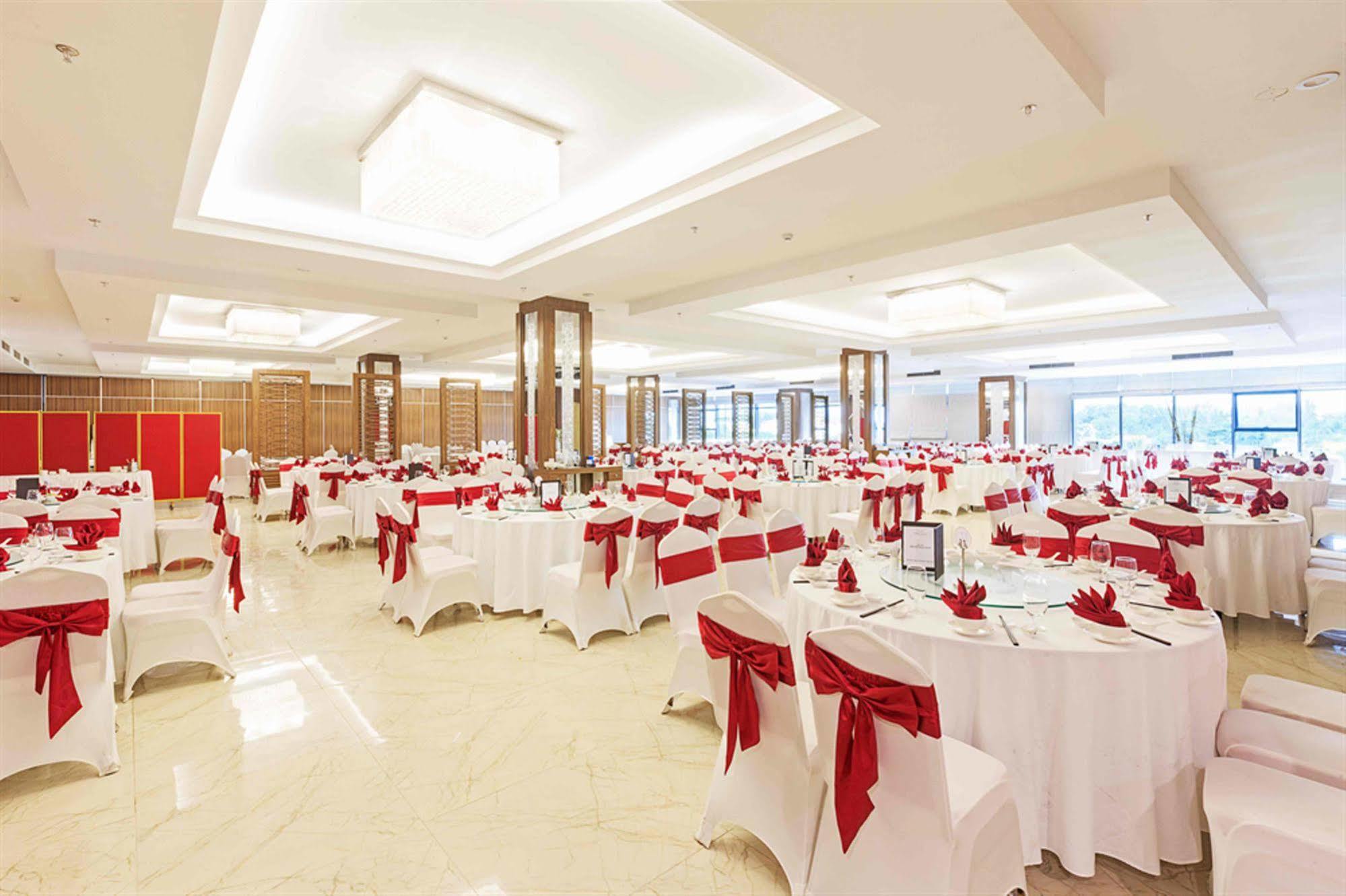 Muong Thanh Luxury Can Tho Hotel Екстер'єр фото